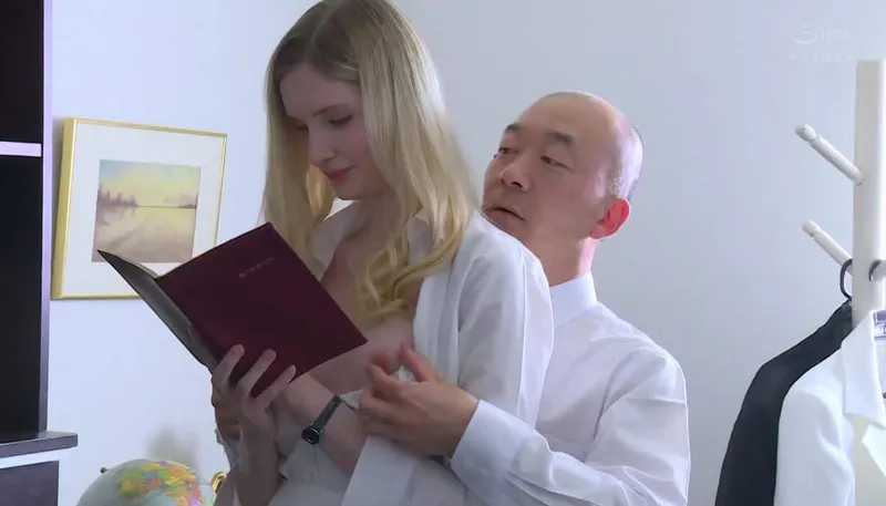 Vợ chấp nhận làm em người yêu cho đối tác của chồng để trả nợ